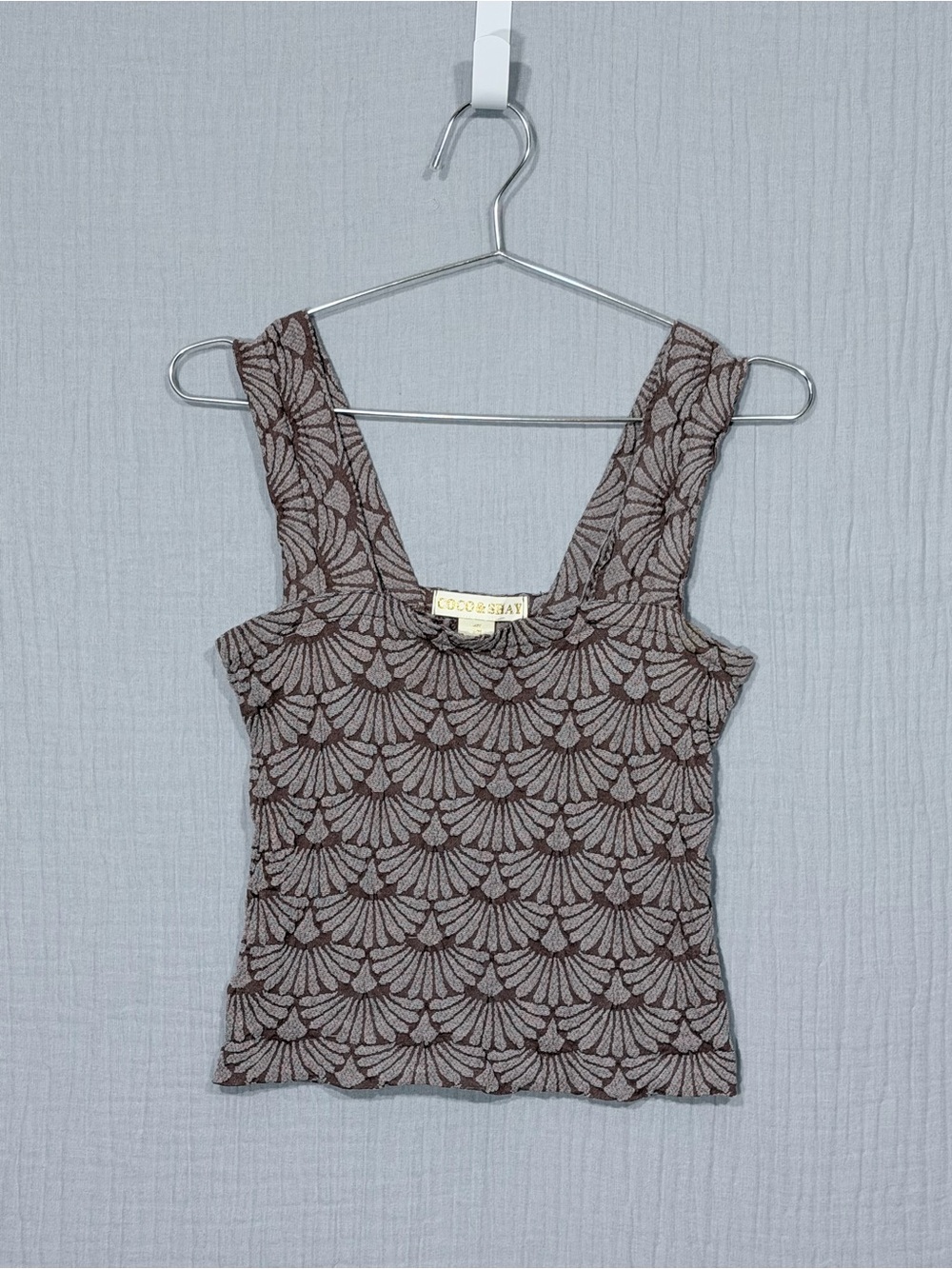 Coco & Shay | Square-Neck STRETCH Tank Top in Taupe | S/M - Picture 2 of 7